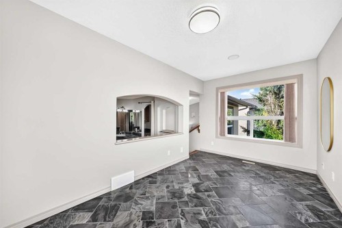 14 Springborough Crescent Sw, Calgary, AB - Indoor Photo Showing Other Room