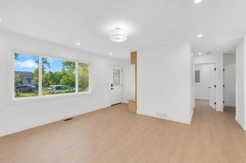 1174 Abbeydale Drive Ne, Calgary, AB - Indoor