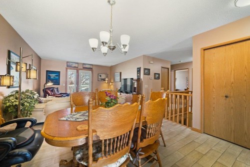 52 Macewan Park Heights Nw, Calgary, AB - Indoor Photo Showing Dining Room