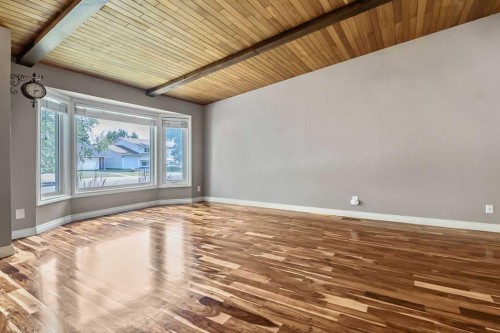 163 Woodburn Crescent, Okotoks, AB - Indoor Photo Showing Other Room