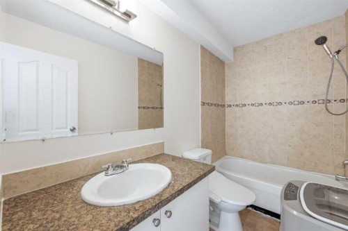 306-2611 15A Street Sw, Calgary, AB - Indoor Photo Showing Bathroom