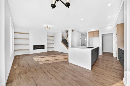 199 Langwell Common Se, Airdrie, AB - Indoor Photo Showing Kitchen