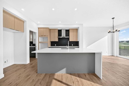 199 Langwell Common Se, Airdrie, AB - Indoor Photo Showing Kitchen