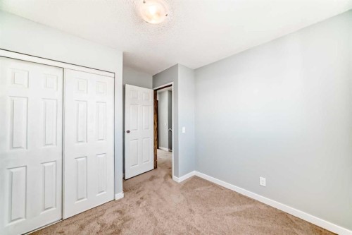 77 Martinbrook Road Ne, Calgary, AB - Indoor Photo Showing Other Room