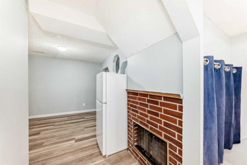 77 Martinbrook Road Ne, Calgary, AB - Indoor
