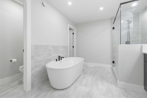 74 Alpine Gardens Sw, Calgary, AB - Indoor Photo Showing Bathroom