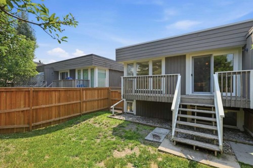 4-126 Mcrae Street, Okotoks, AB - Outdoor With Deck Patio Veranda