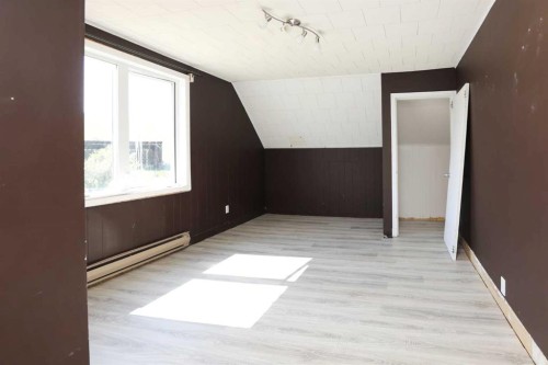 1411 Twp Rd 7-3 Road, Rural Pincher Creek No. 9, M.D. Of, AB - Indoor Photo Showing Other Room
