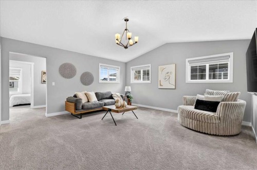 137 Cranbrook Cove Se, Calgary, AB - Indoor