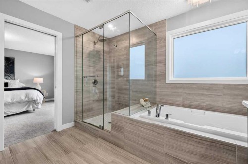 137 Cranbrook Cove Se, Calgary, AB - Indoor Photo Showing Bathroom