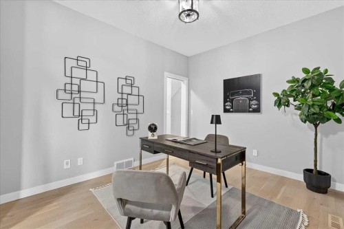 137 Cranbrook Cove Se, Calgary, AB - Indoor