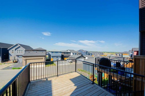 186 Aquila Drive Nw, Calgary, AB - Outdoor