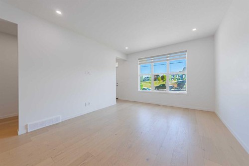 186 Aquila Drive Nw, Calgary, AB - Indoor