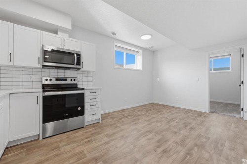 20305 45 Street Se, Calgary, AB - Indoor Photo Showing Kitchen
