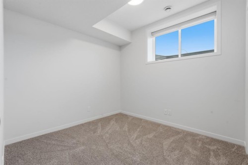 20305 45 Street Se, Calgary, AB - Indoor Photo Showing Other Room