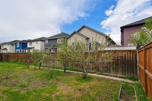 133 Saddlecrest Green Ne, Calgary, AB - Outdoor