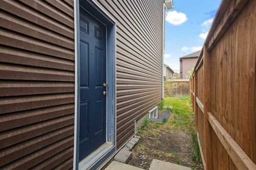 133 Saddlecrest Green Ne, Calgary, AB - Outdoor With Exterior
