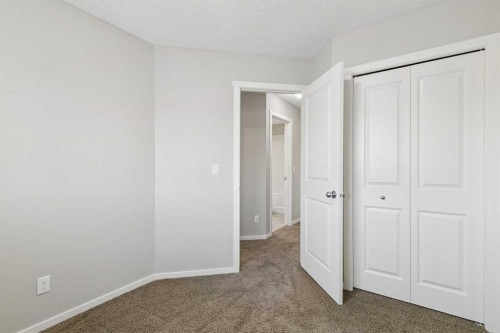 28 Walden Drive Se, Calgary, AB - Indoor