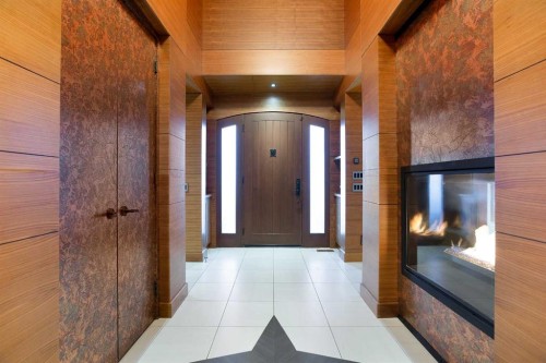 738 Crescent Road Nw, Calgary, AB - Indoor Photo Showing Other Room