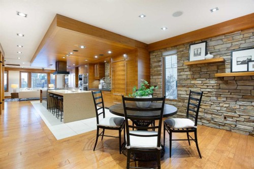738 Crescent Road Nw, Calgary, AB - Indoor Photo Showing Dining Room