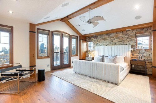 738 Crescent Road Nw, Calgary, AB - Indoor