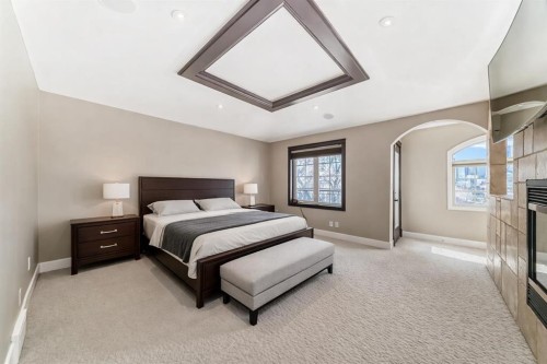 1108 Bellevue Avenue Se, Calgary, AB - Indoor Photo Showing Bedroom