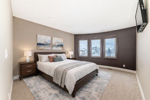 1108 Bellevue Avenue Se, Calgary, AB - Indoor Photo Showing Bedroom