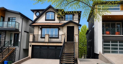 1108 Bellevue Avenue Se, Calgary, AB - Outdoor With Balcony With Facade