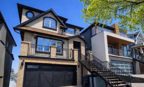 1108 Bellevue Avenue Se, Calgary, AB - Outdoor With Balcony