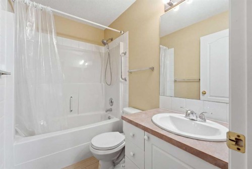 140 Arbour Stone Crescent Nw, Calgary, AB - Indoor Photo Showing Bathroom