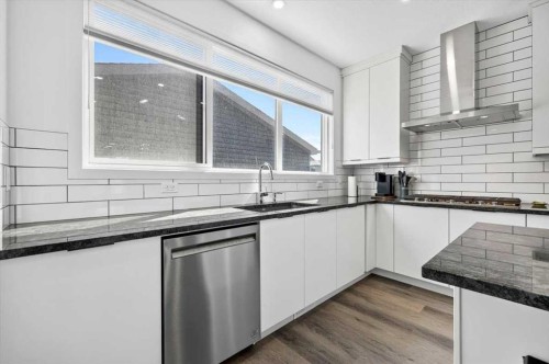 40 Amblefield View Nw, Calgary, AB - Indoor Photo Showing Kitchen With Upgraded Kitchen