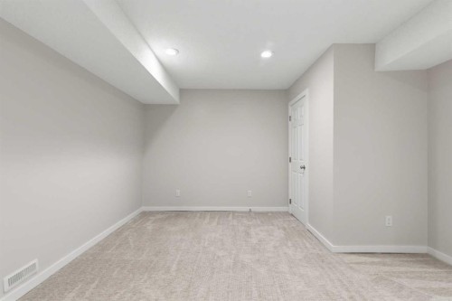 40 Panatella Mews Nw, Calgary, AB - Indoor Photo Showing Other Room