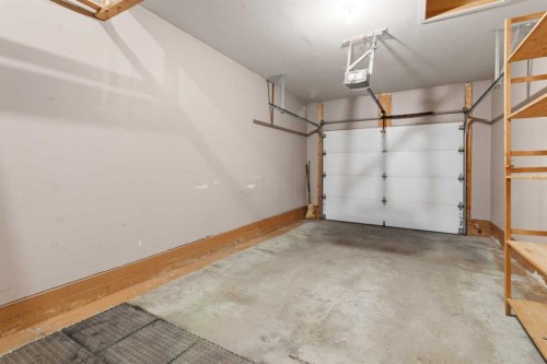 40 Panatella Mews Nw, Calgary, AB - Indoor Photo Showing Garage