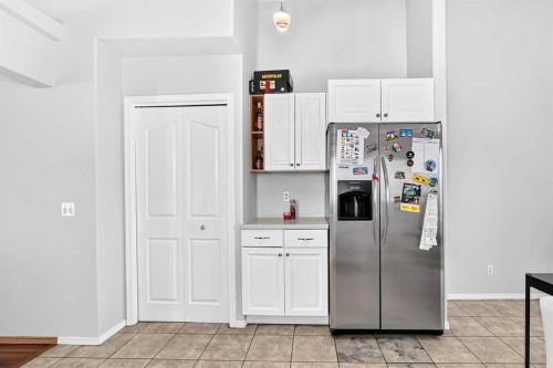 168 Country Hills Way Nw, Calgary, AB - Indoor Photo Showing Other Room