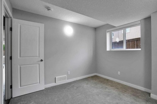 368 Nolanhurst Crescent Nw, Calgary, AB - Indoor Photo Showing Other Room