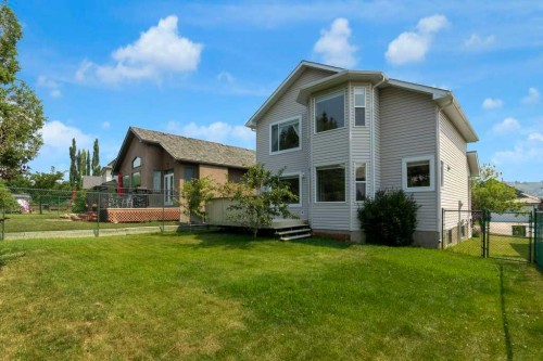 120 Gleneagles Terrace, Cochrane, AB - Outdoor