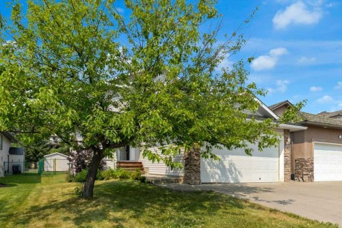 120 Gleneagles Terrace, Cochrane, AB - Outdoor