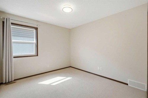 691 Panamount Boulevard Nw, Calgary, AB - Indoor Photo Showing Other Room