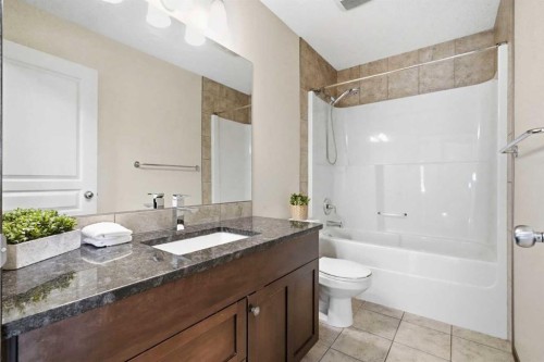 691 Panamount Boulevard Nw, Calgary, AB - Indoor Photo Showing Bathroom
