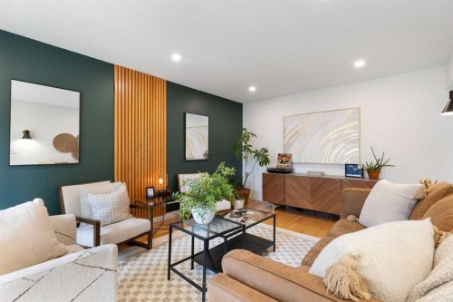 8 Midridge Bay Se, Calgary, AB - Indoor Photo Showing Living Room