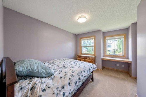 391 Banister Drive, Okotoks, AB - Indoor Photo Showing Bedroom