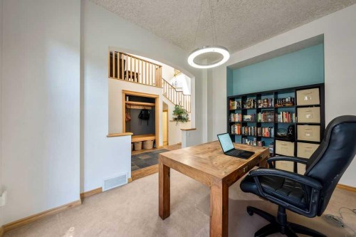 391 Banister Drive, Okotoks, AB - Indoor