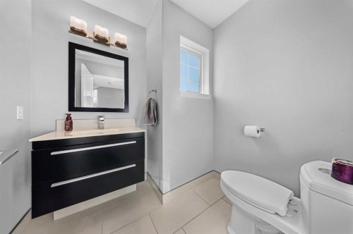 501 Patterson View Sw, Calgary, AB - Indoor Photo Showing Bathroom