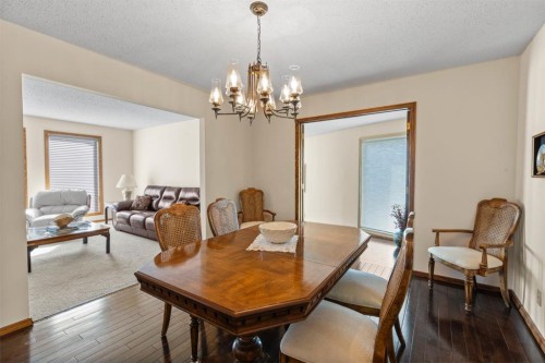 203 Silver Valley Boulevard Nw, Calgary, AB - Indoor Photo Showing Dining Room