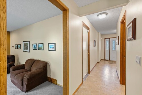 203 Silver Valley Boulevard Nw, Calgary, AB - Indoor Photo Showing Other Room