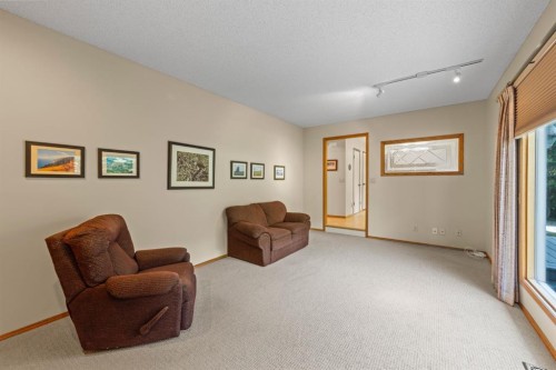 203 Silver Valley Boulevard Nw, Calgary, AB - Indoor