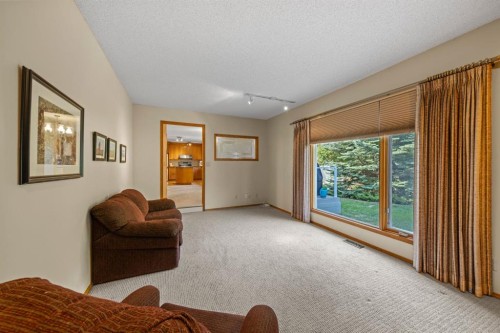 203 Silver Valley Boulevard Nw, Calgary, AB - Indoor