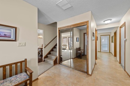 203 Silver Valley Boulevard Nw, Calgary, AB - Indoor Photo Showing Other Room
