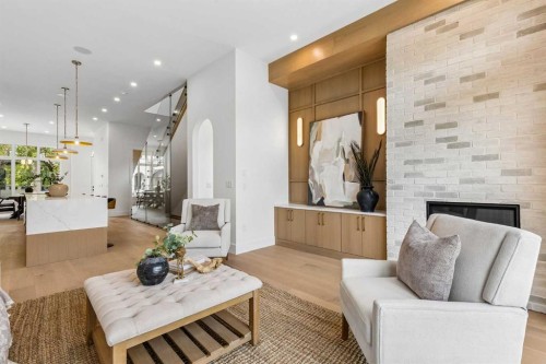 2708 18 Street Nw, Calgary, AB - Indoor Photo Showing Living Room