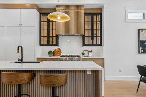 2708 18 Street Nw, Calgary, AB - Indoor